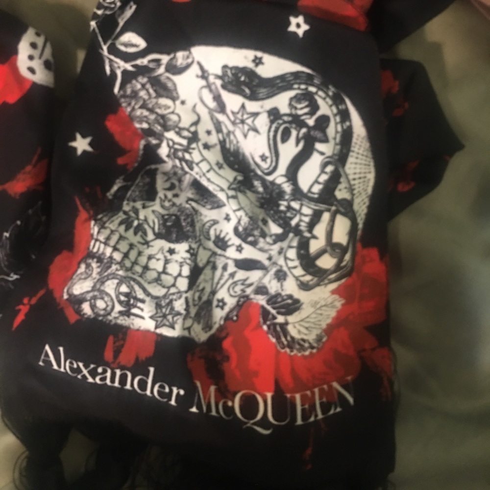 Alexander McQueen scarf